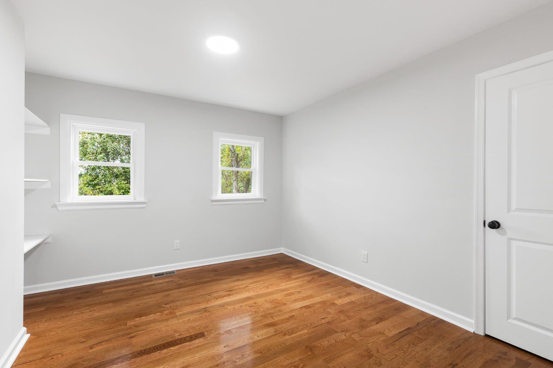 1528 Hunt Avenue photo 13