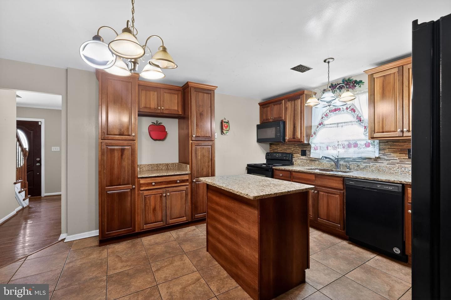 10003 Dakin Court photo 8