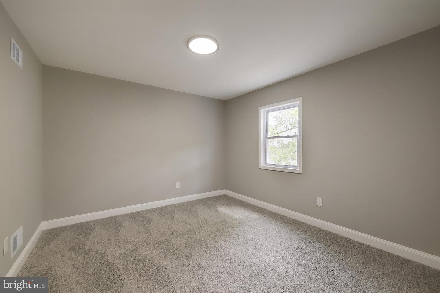 4904 Delaware Street photo 14