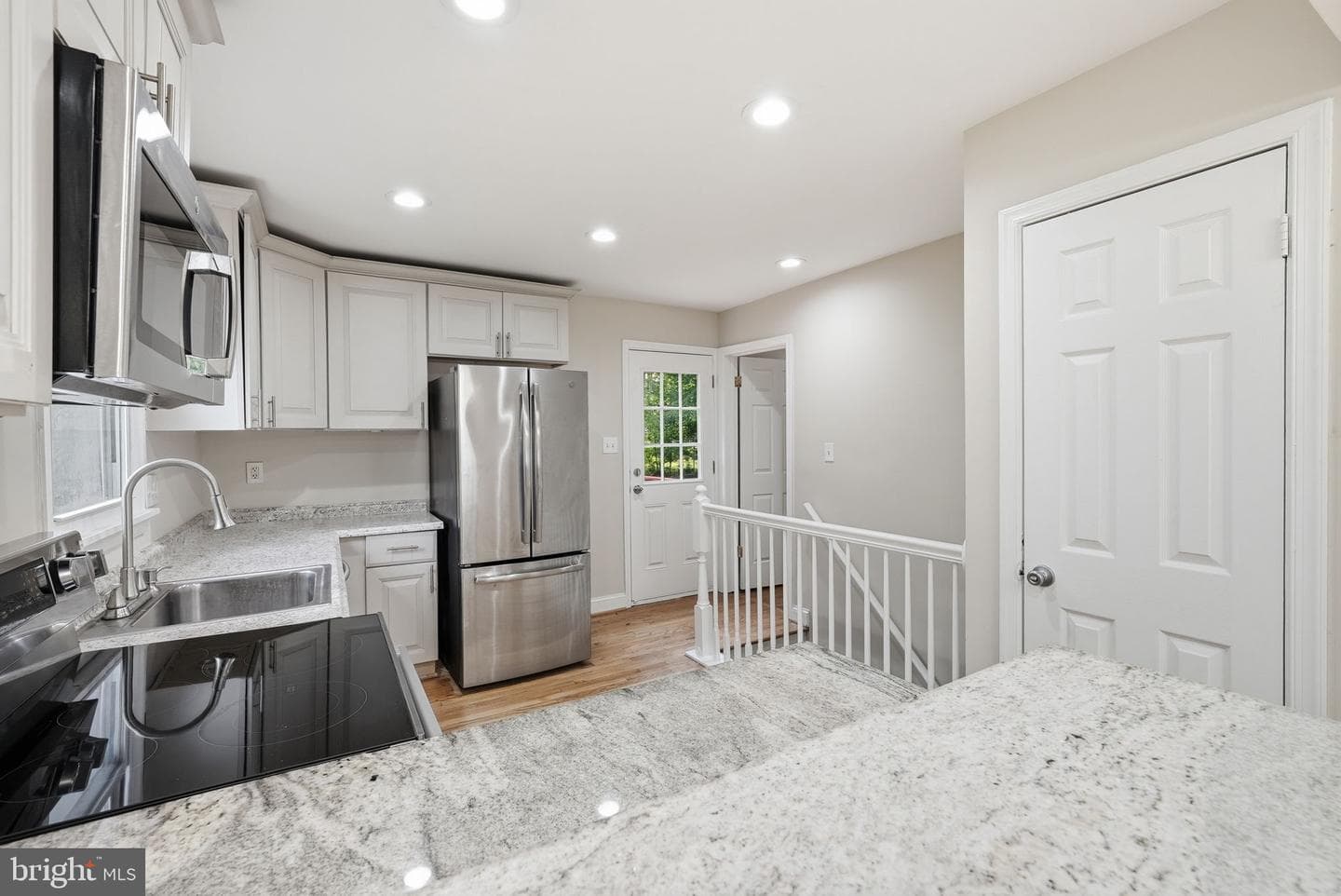 4915 Sharon Road photo 8