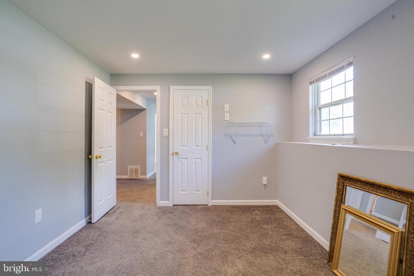 806 Balboa Avenue photo 40