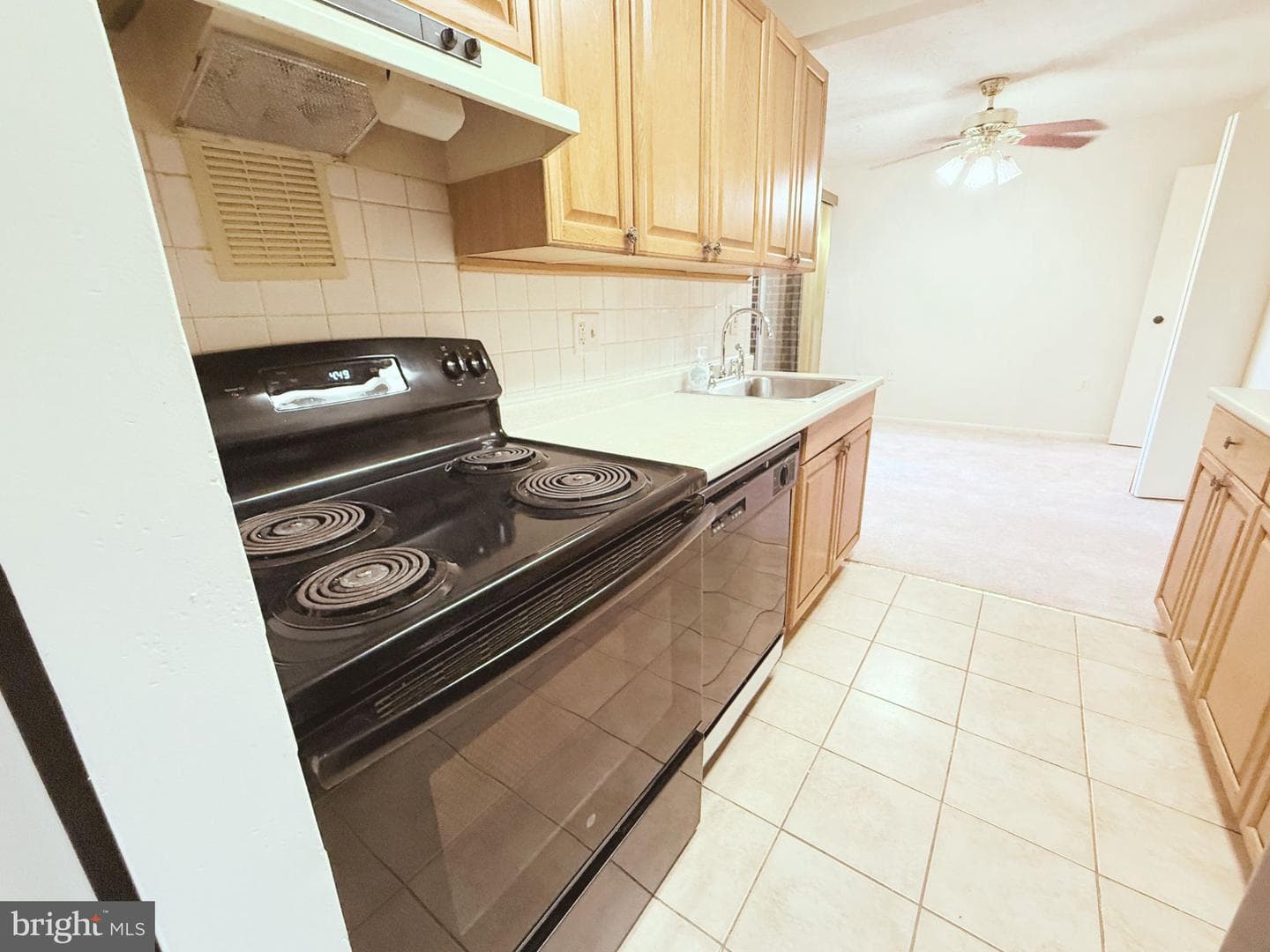 7716 Hanover Parkway #t-4 photo 7