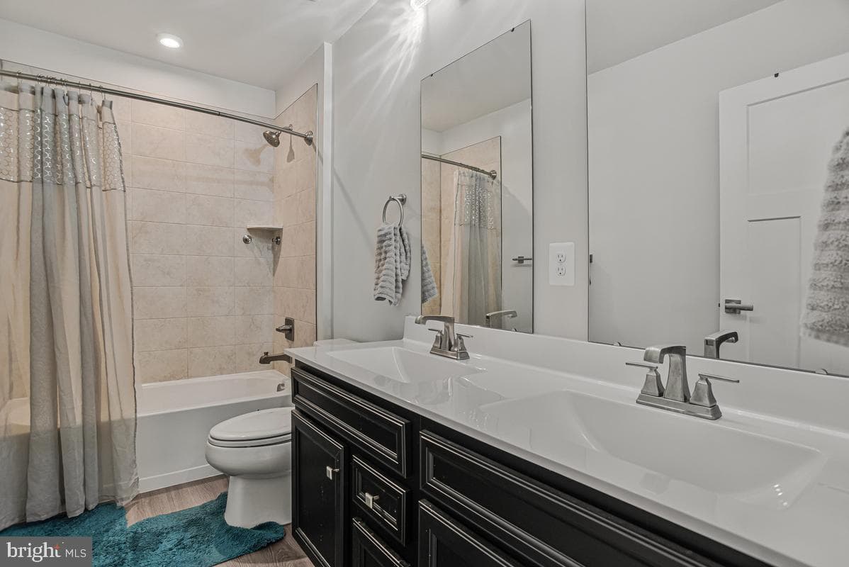 14920 Earl Mitchell Avenue photo 37