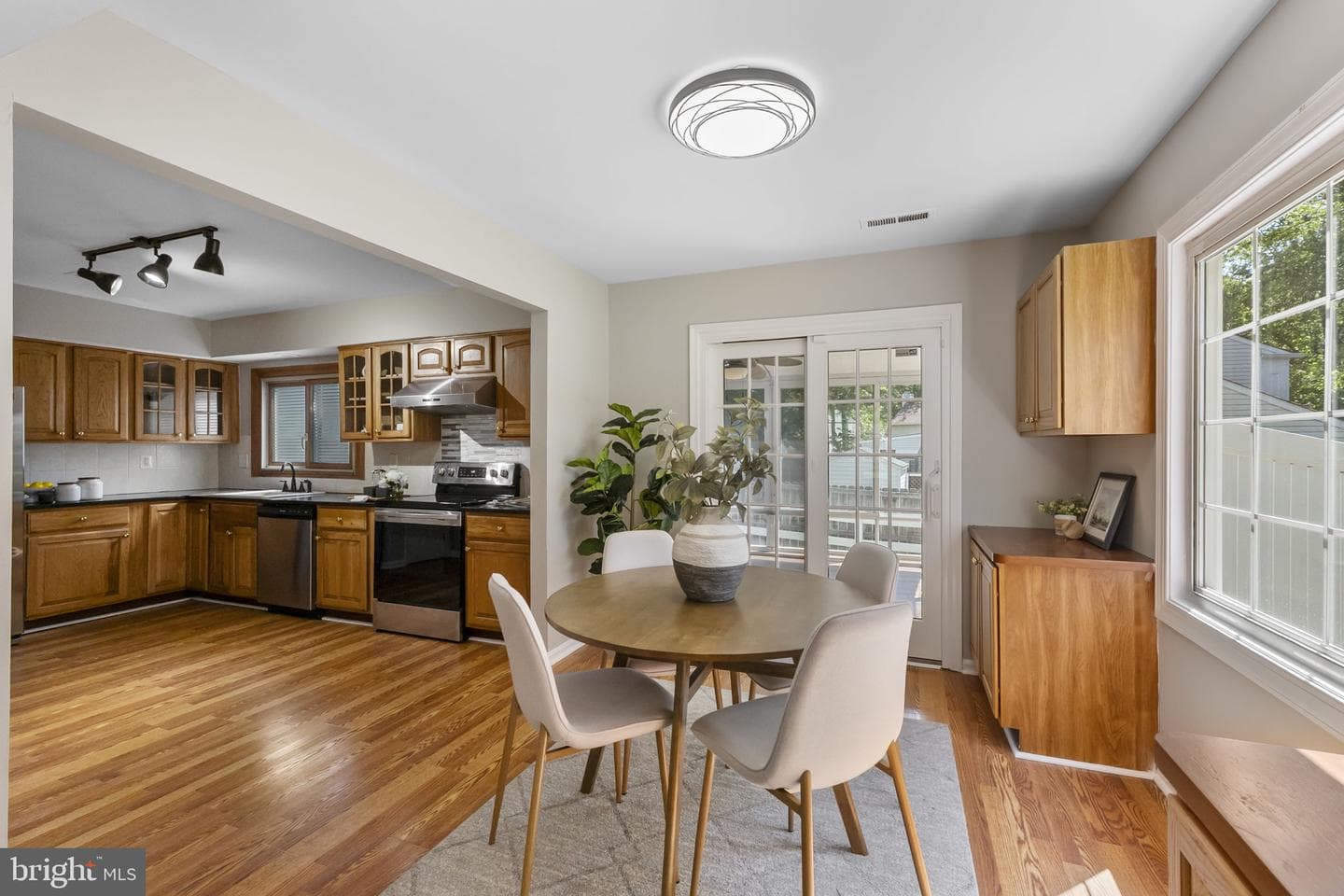 3001 Antler Court N photo 11