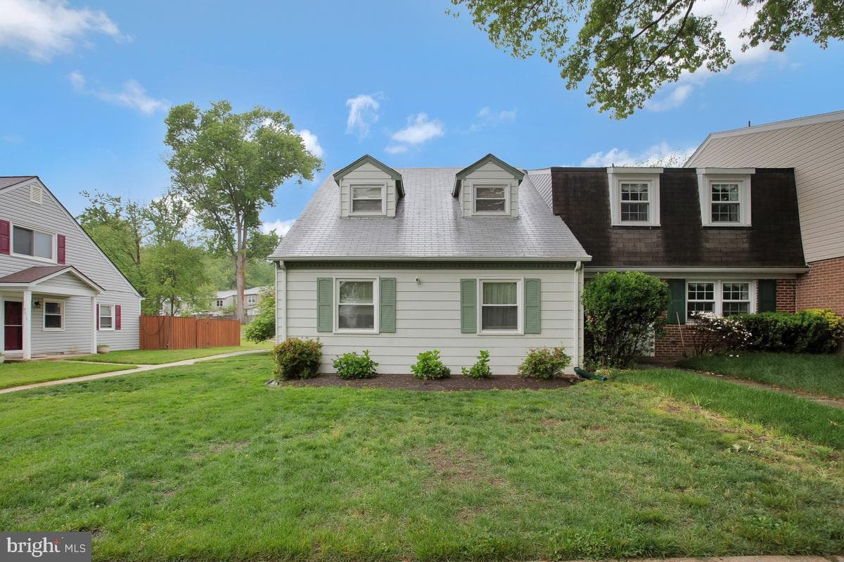 8613 Binghampton Place photo 3