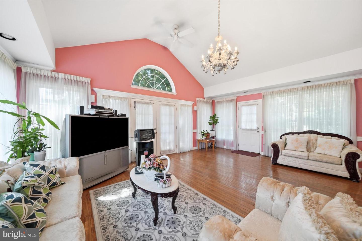 6600 Livingston Road photo 22