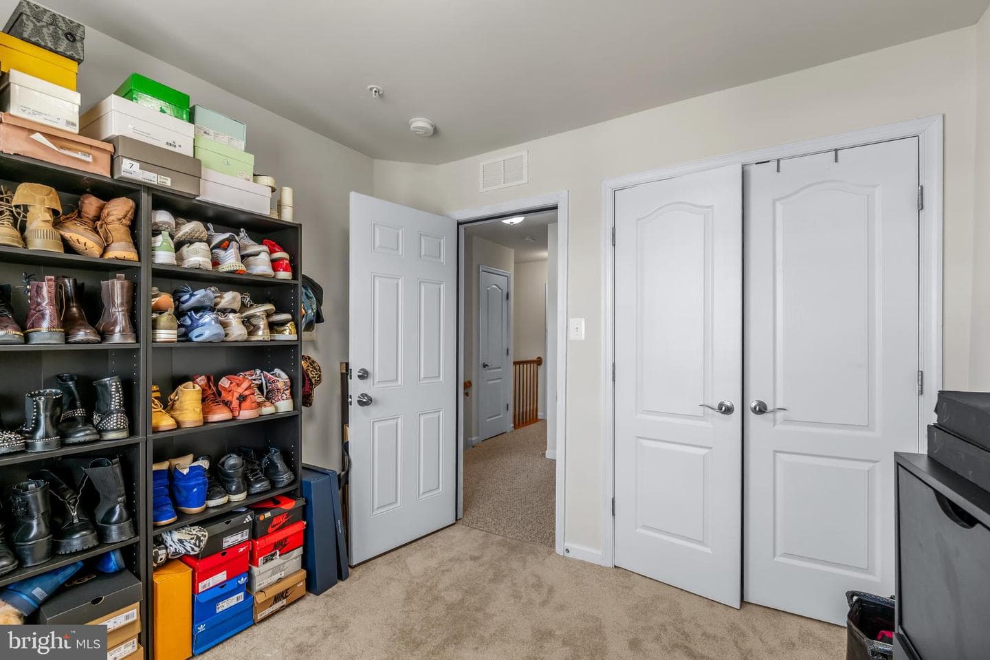 516 Victorianna Drive photo 23