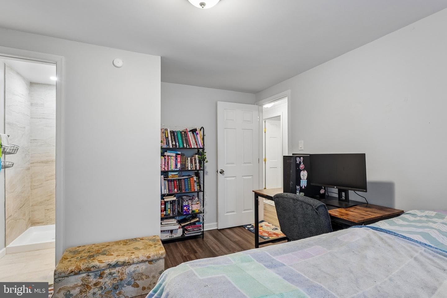 8615 Myrtle Avenue photo 19