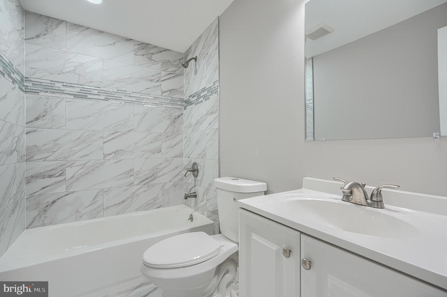 7825 Surratts Road photo 24