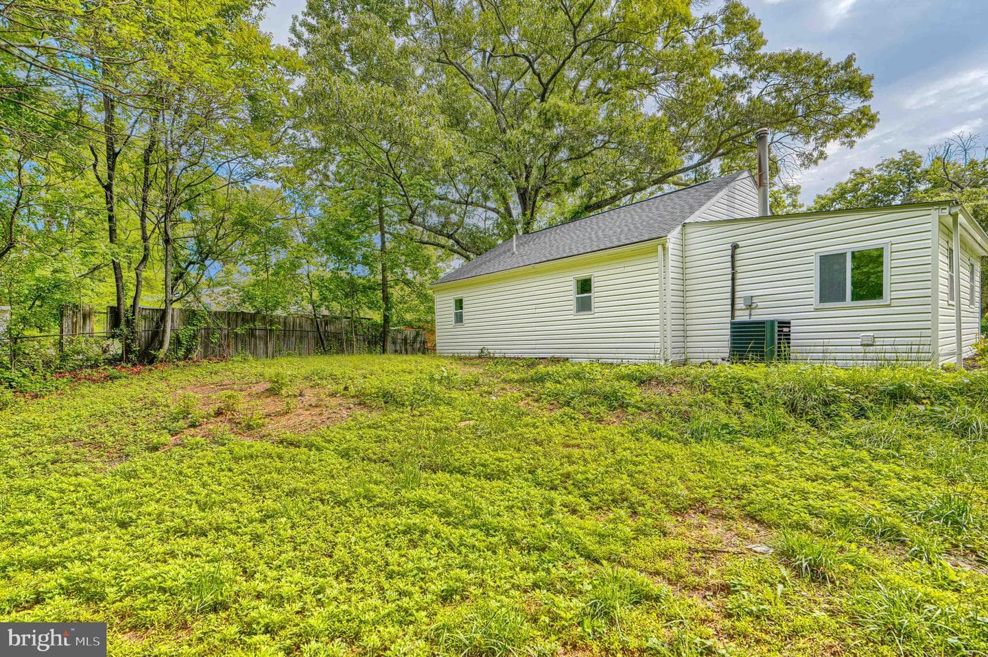 7825 Surratts Road photo 26