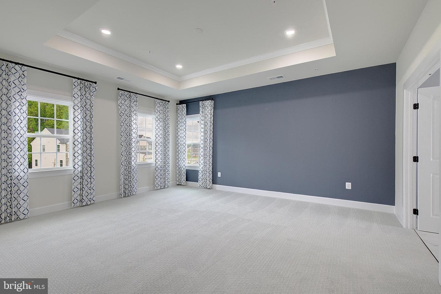 908 Midbrook Ln photo 53