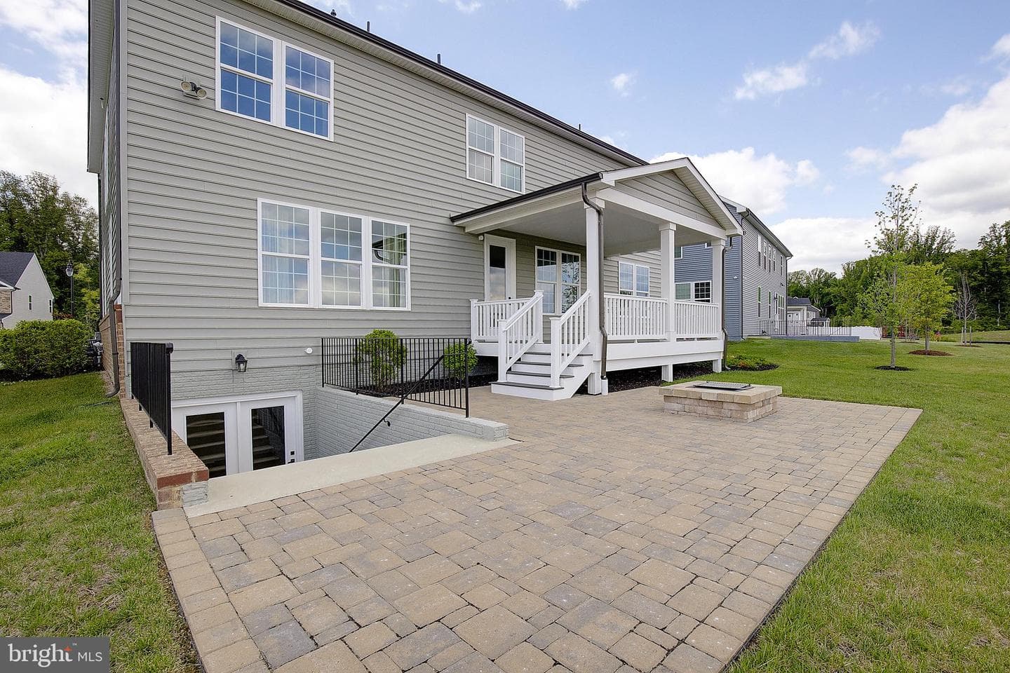 908 Midbrook Ln photo 6