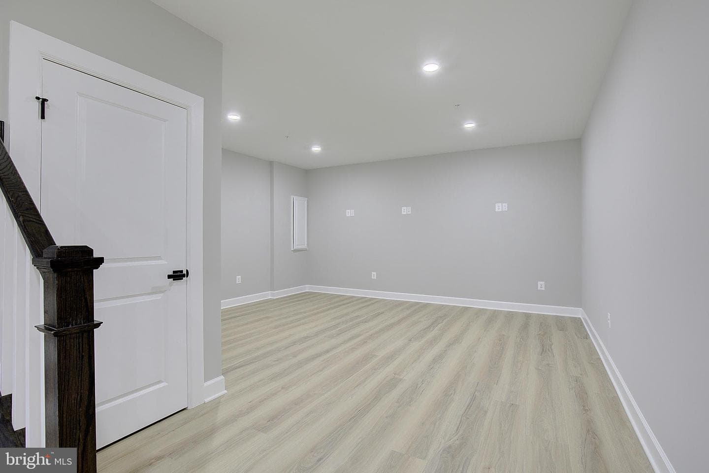 908 Midbrook Ln photo 63