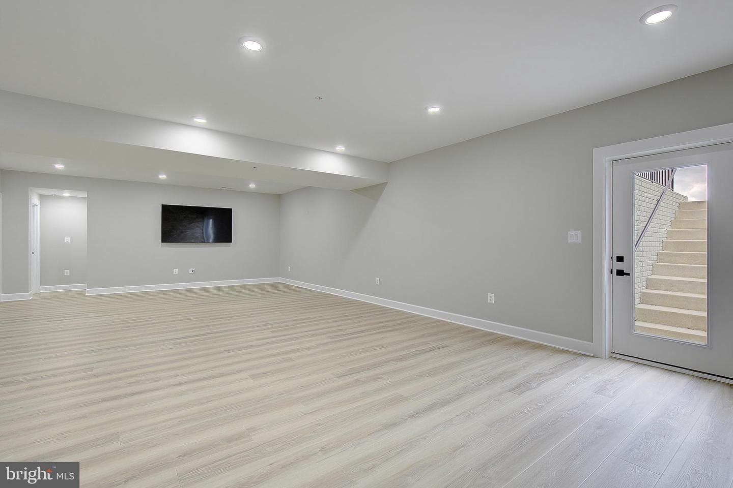 908 Midbrook Ln photo 68