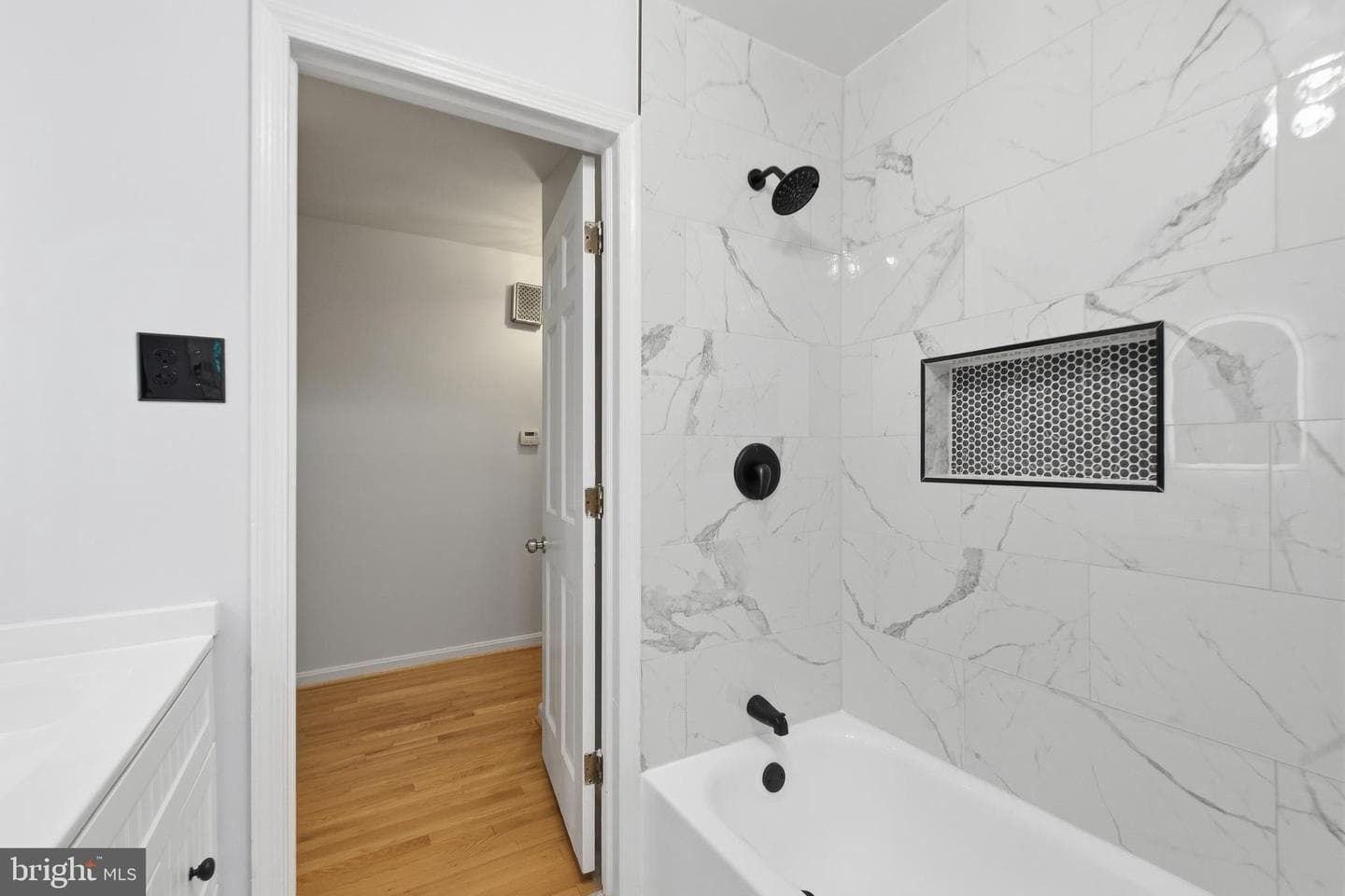14105 Manchester Road photo 22