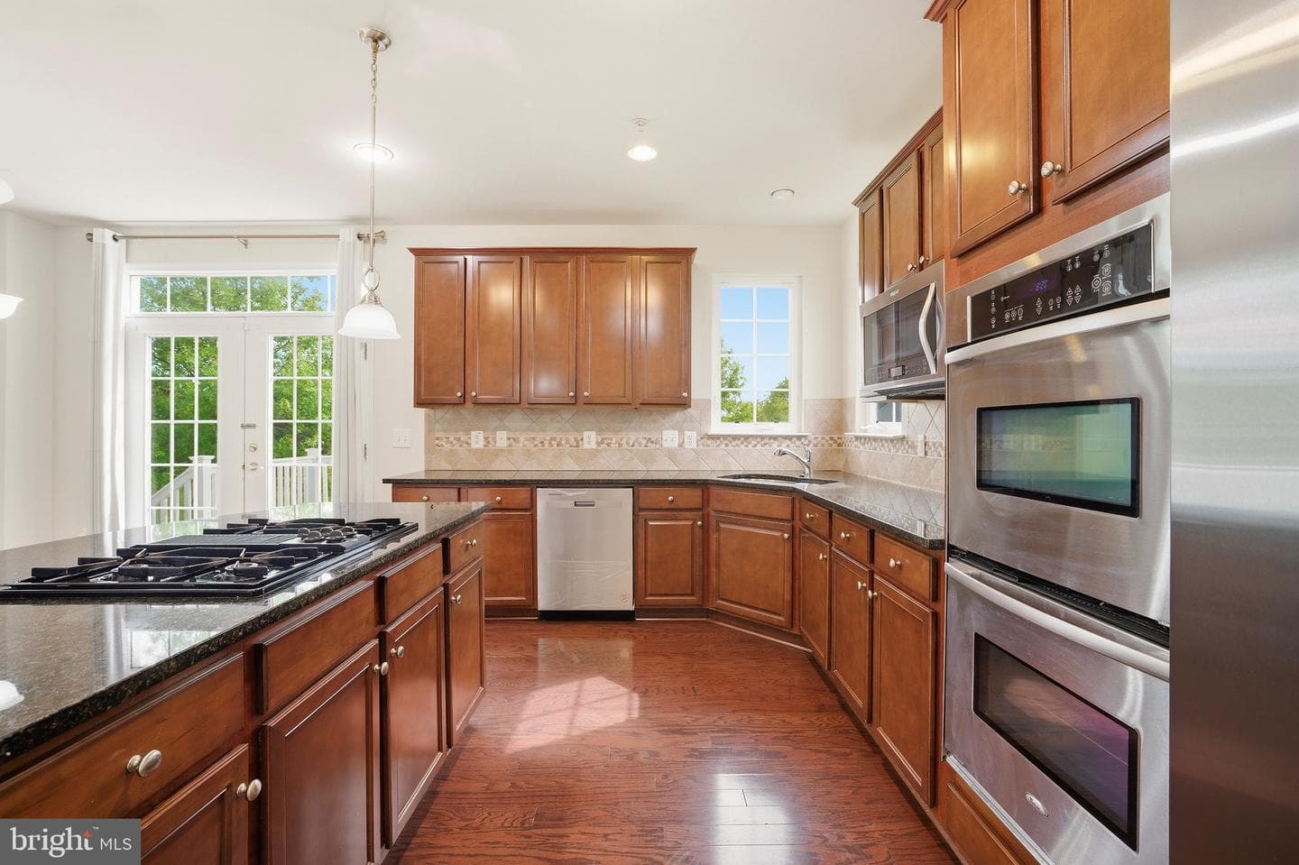 7108 Sudley Avenue photo 9