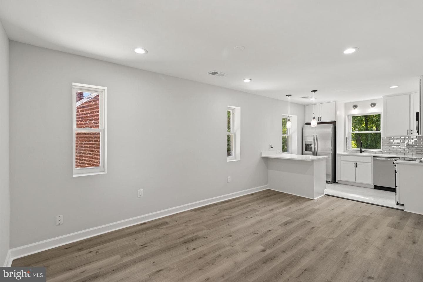1203 Farmingdale Avenue photo 11