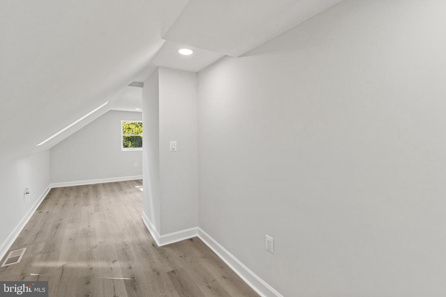 1203 Farmingdale Avenue photo 18