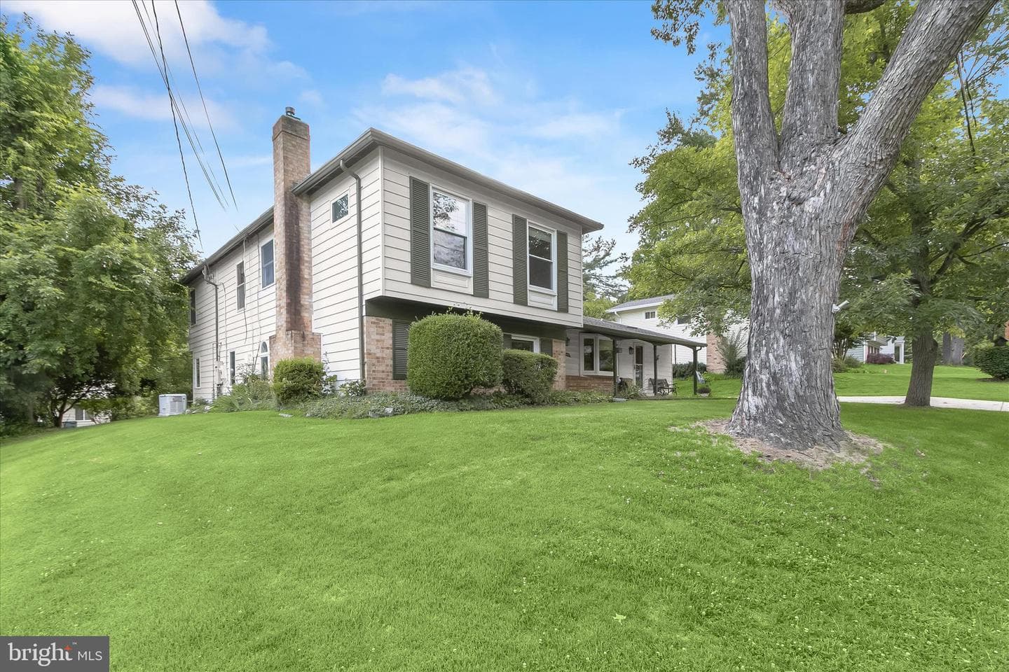 6609 Mccahill Terrace photo 2