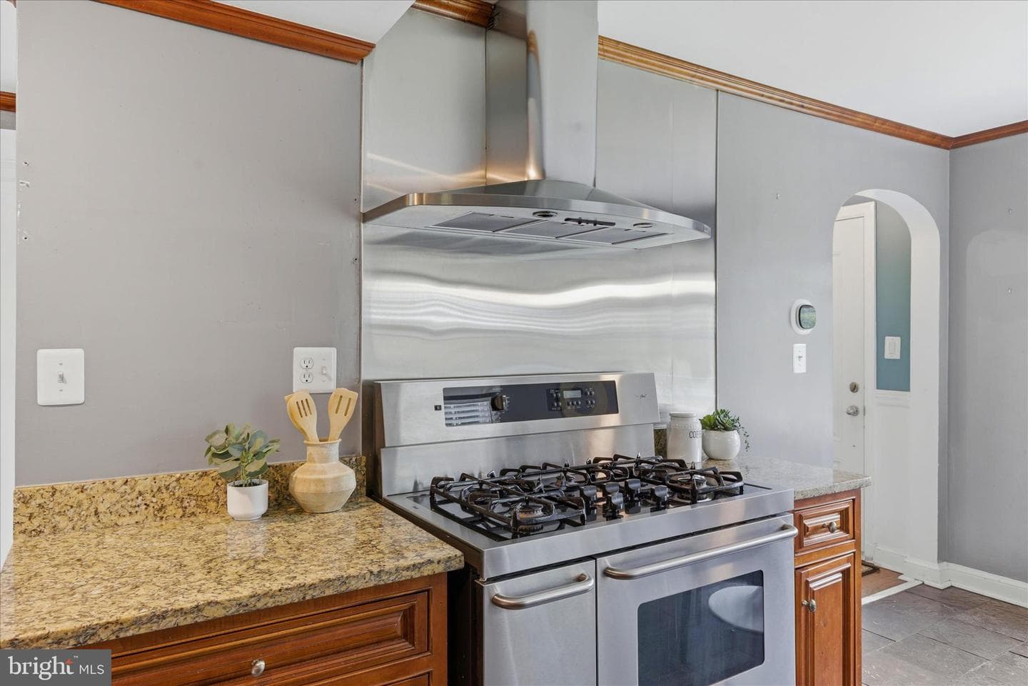 5721 Forest Road photo 18