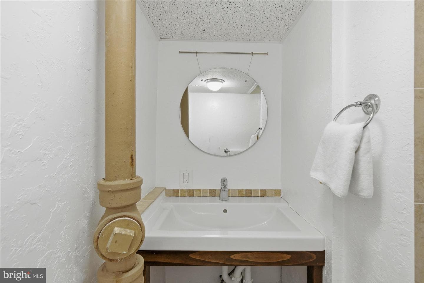 5721 Forest Road photo 33