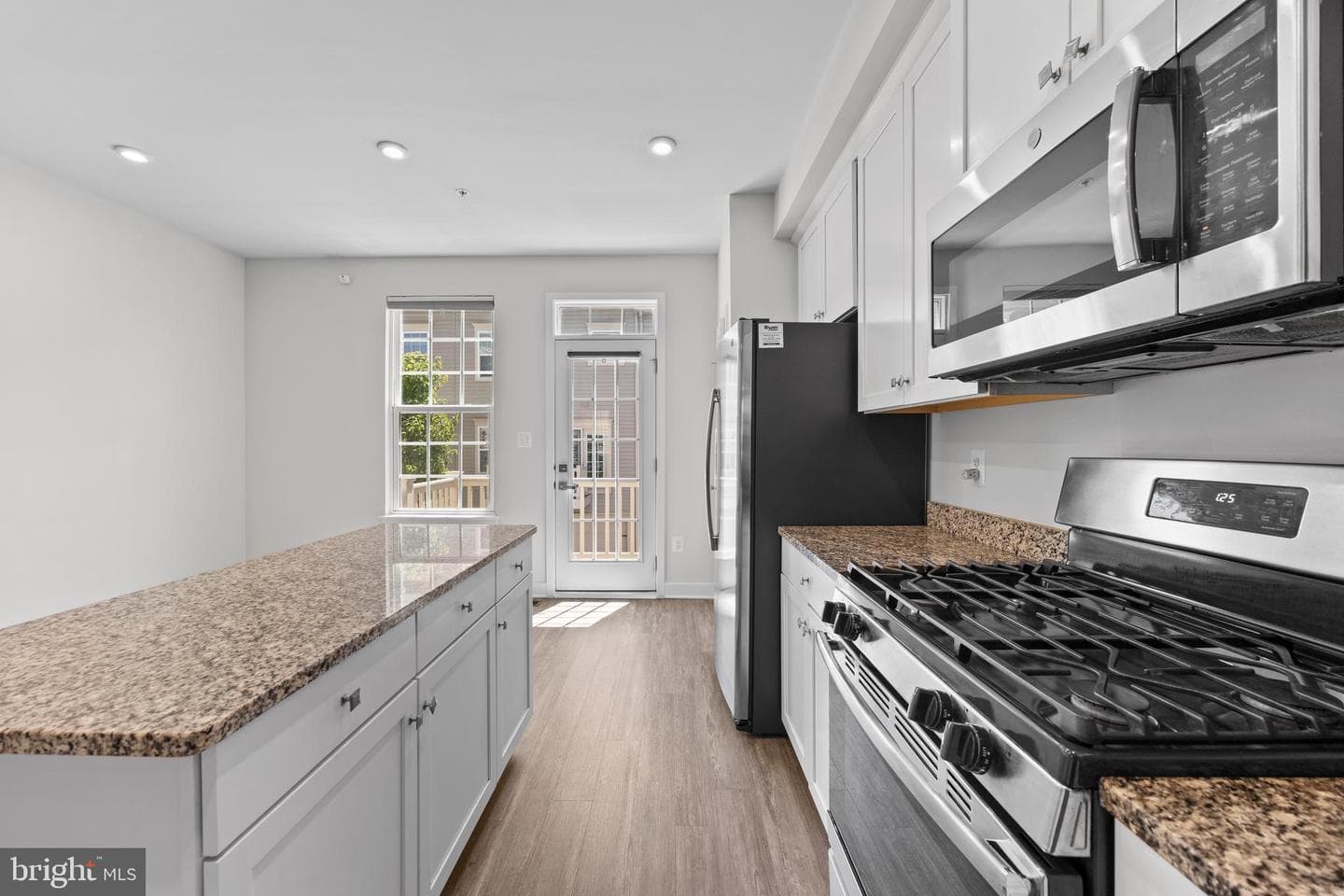 8264 Miner Street photo 7