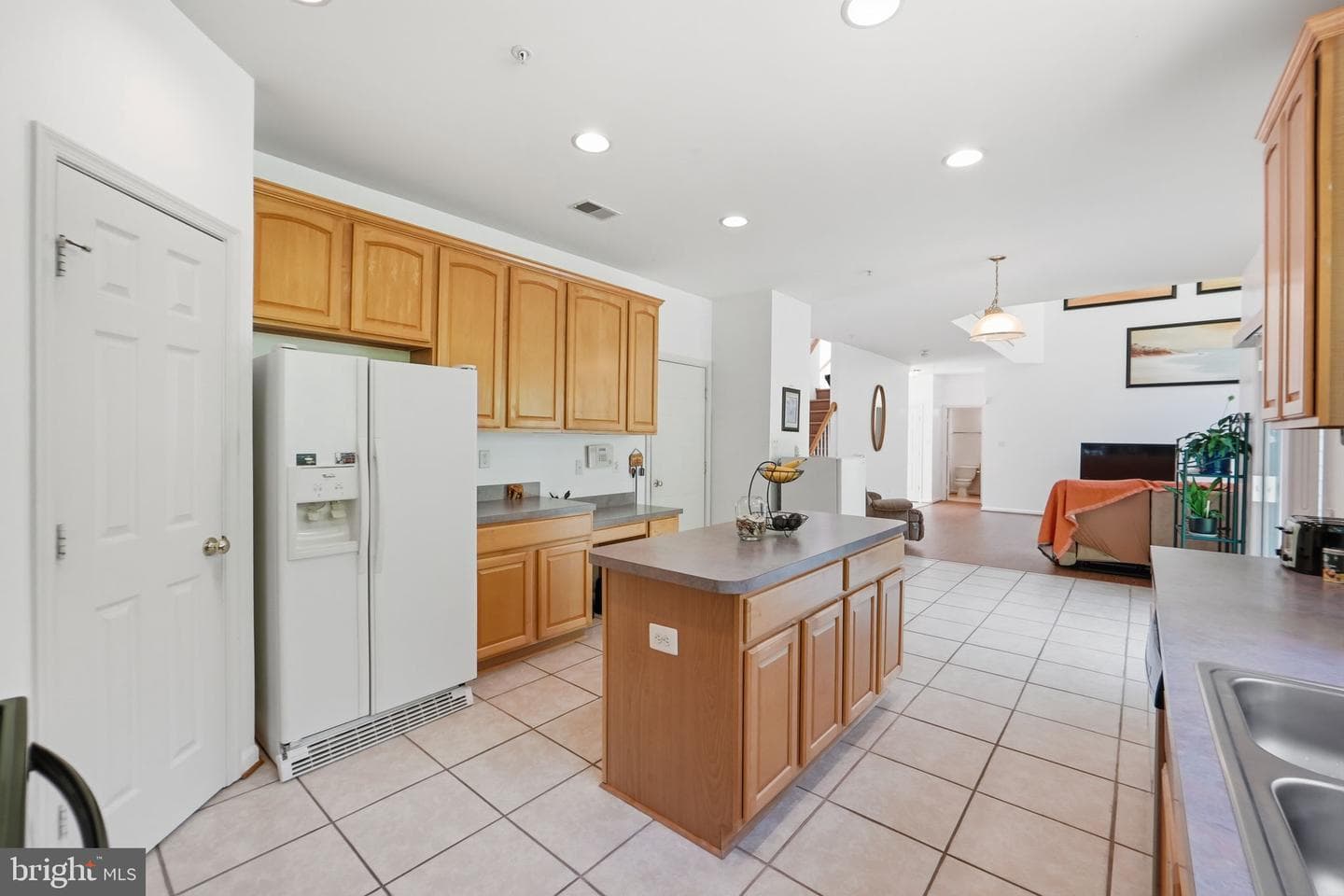 15204 Derbyshire Way photo 14