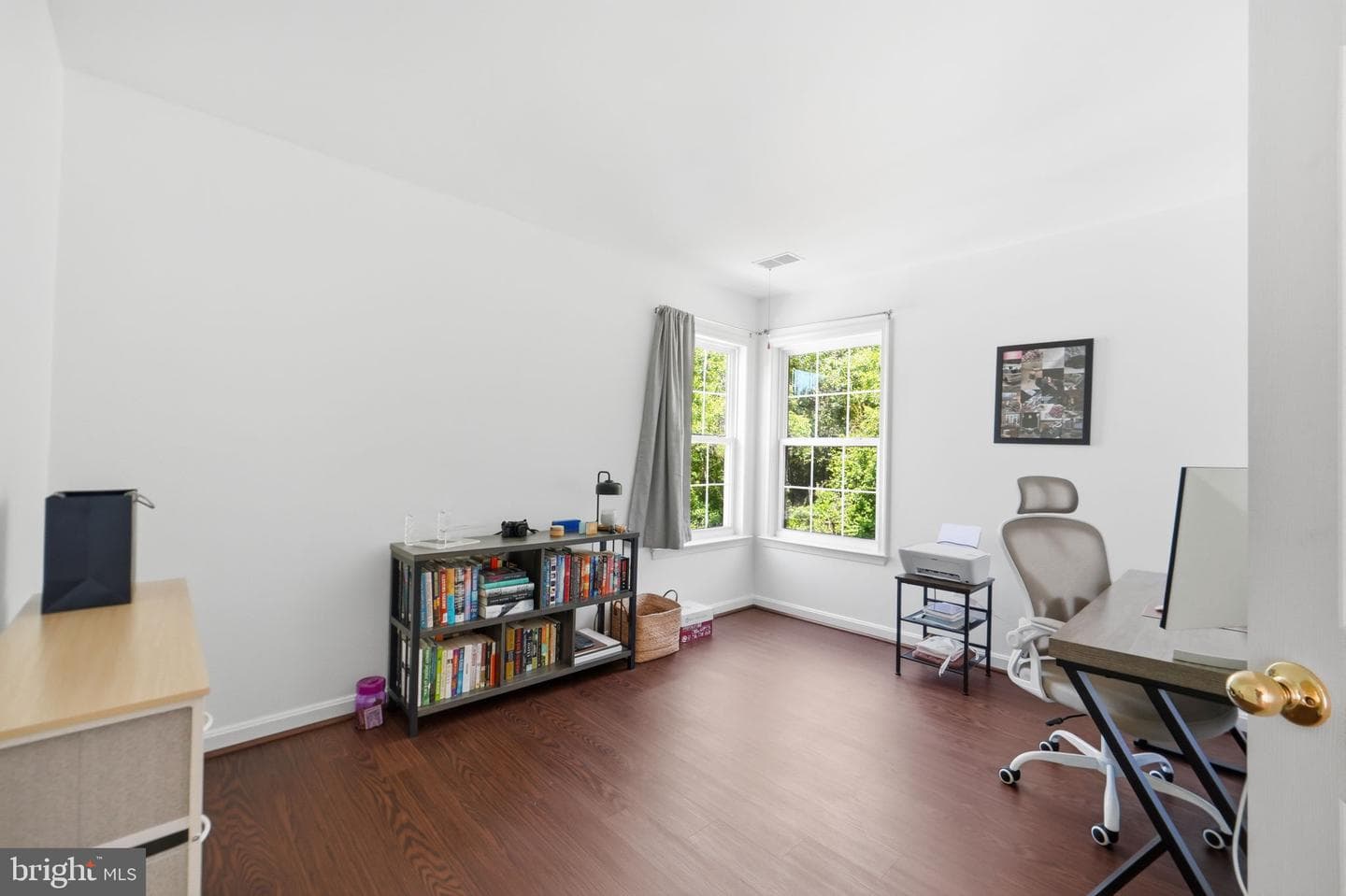 15204 Derbyshire Way photo 22