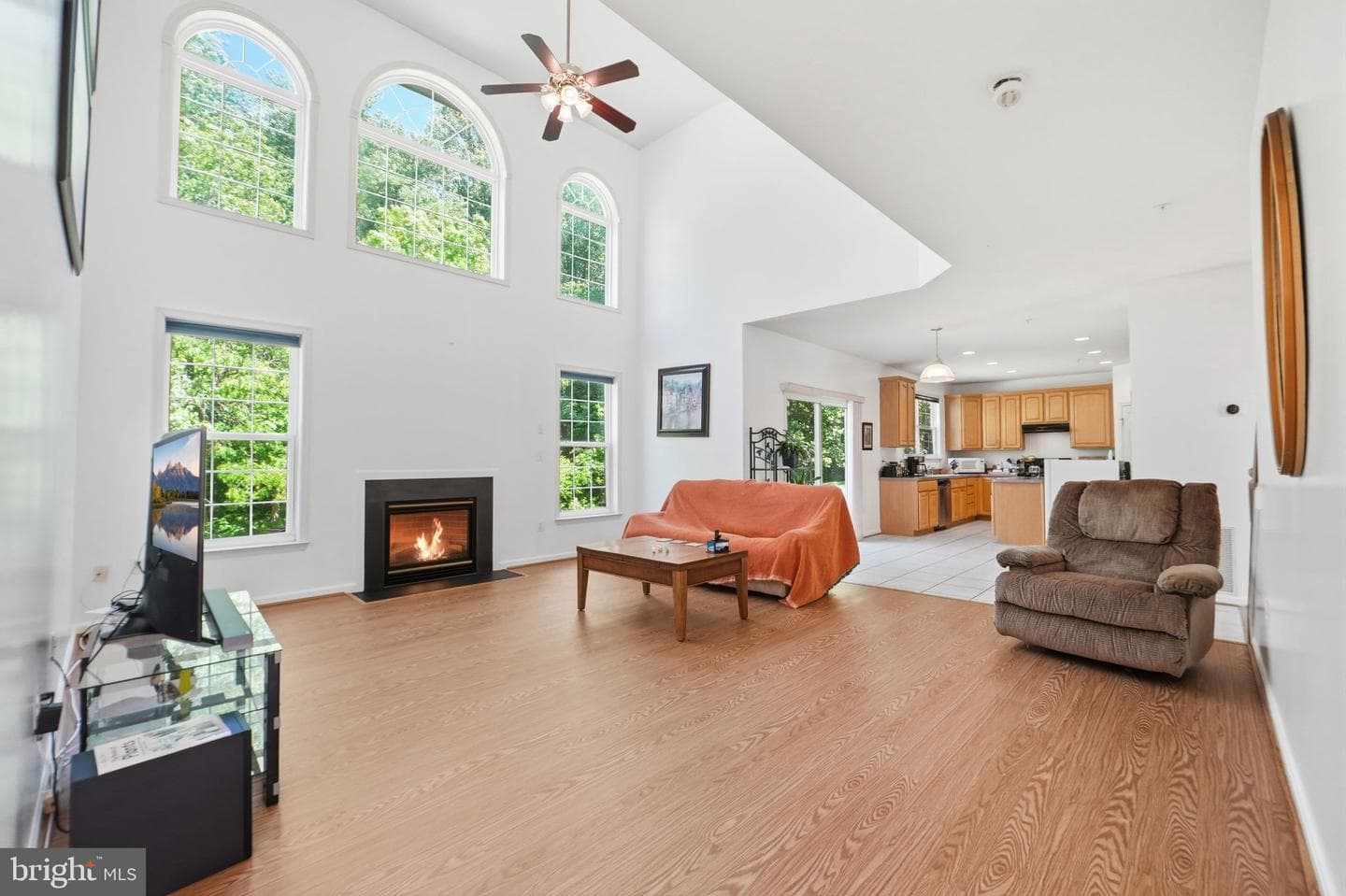15204 Derbyshire Way photo 8