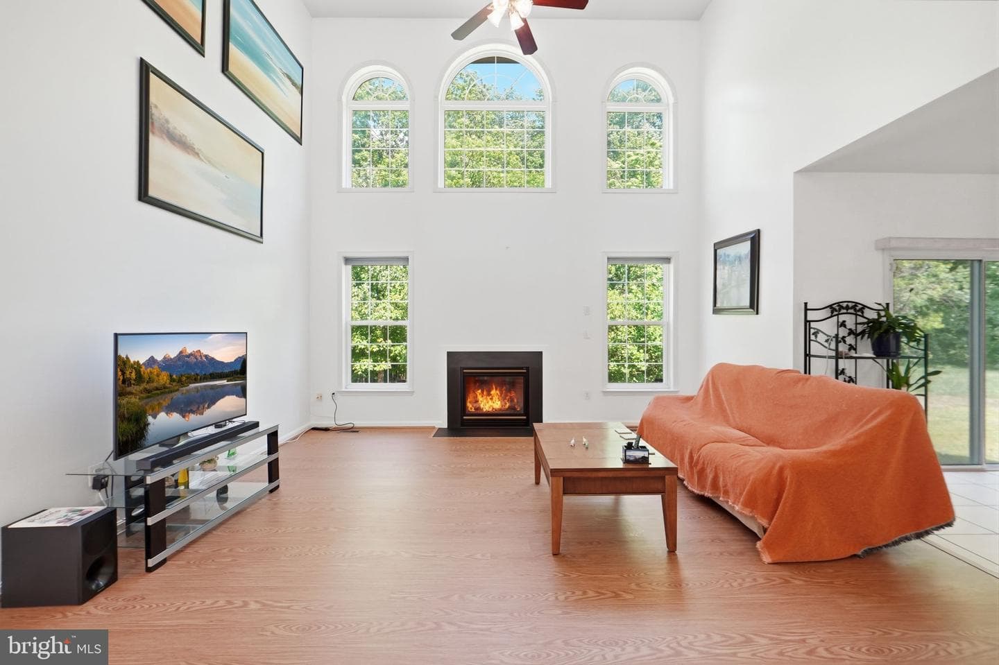 15204 Derbyshire Way photo 9