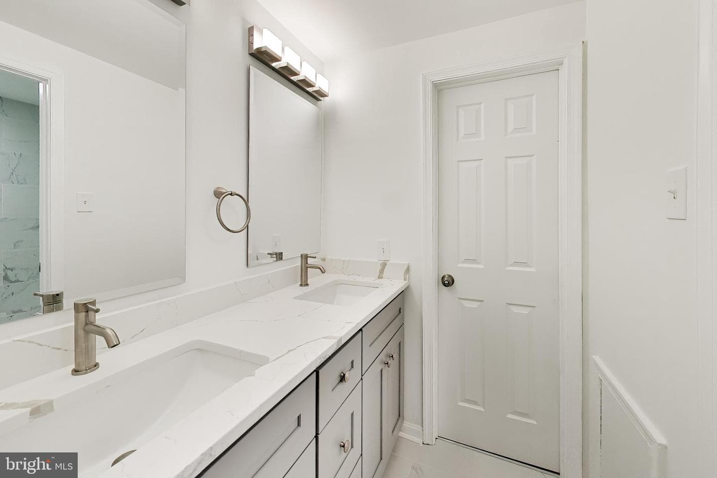 9938 Mallard Drive photo 27