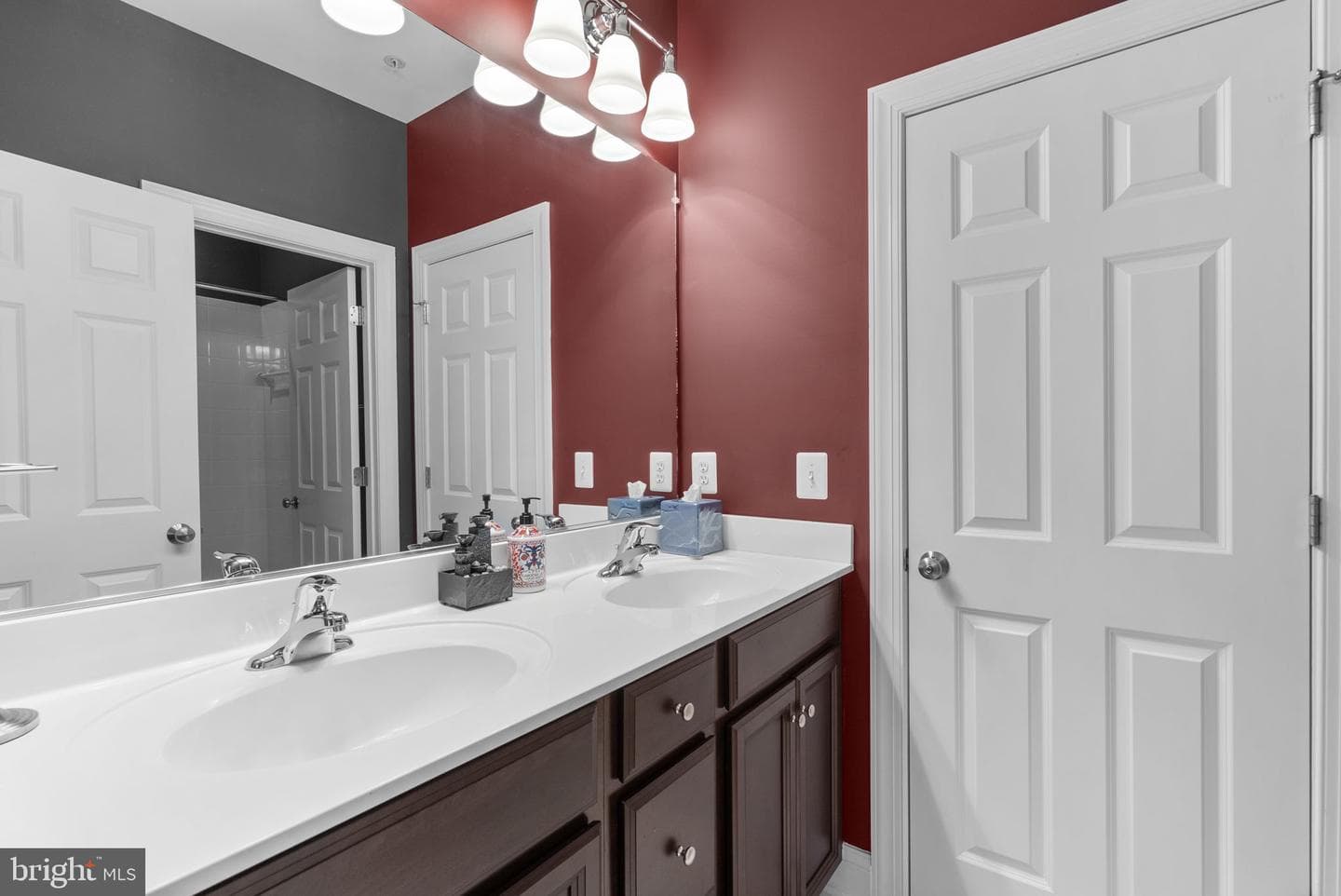 7239 Windsor Lane photo 36