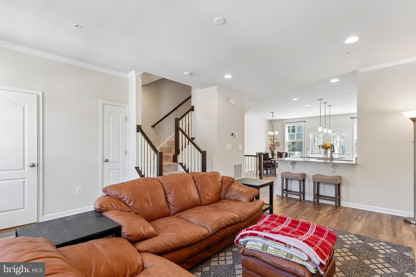 1005 Overlook Way photo 4