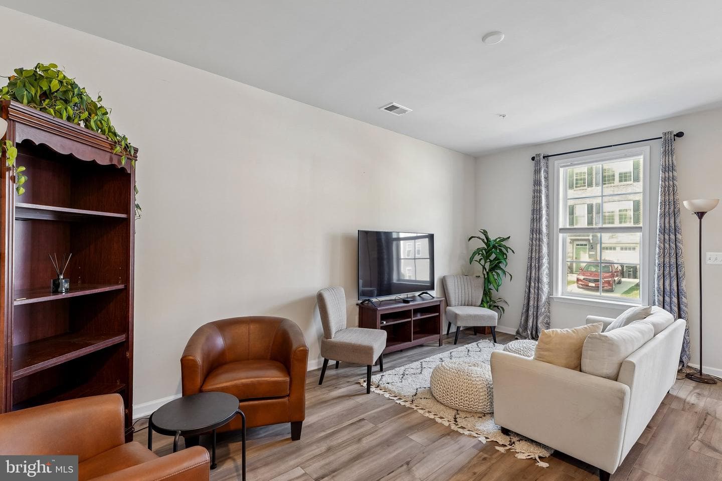 1005 Overlook Way photo 6