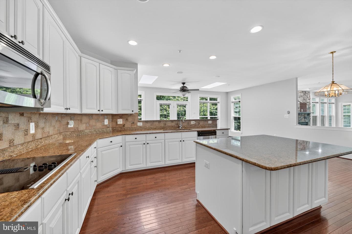 13330 Lenfant Drive photo 10
