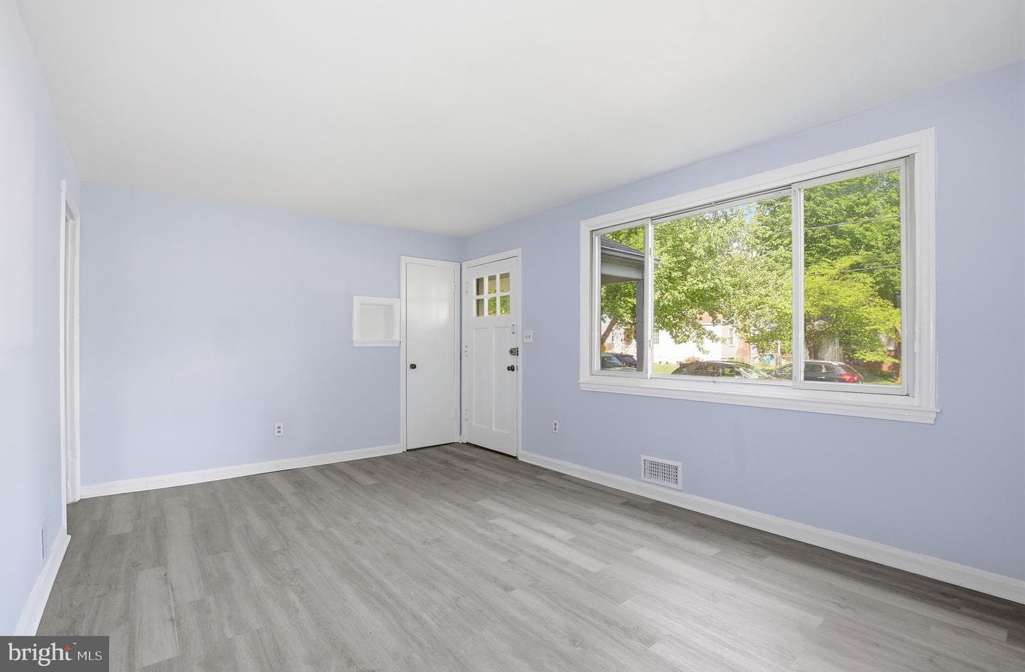 9712 51st Avenue photo 3