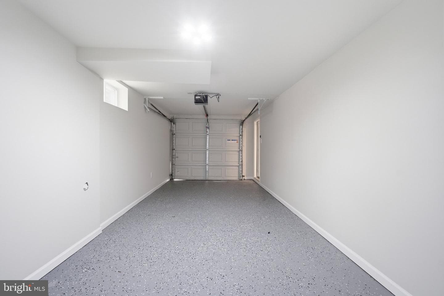 6131 Montrose Road photo 35