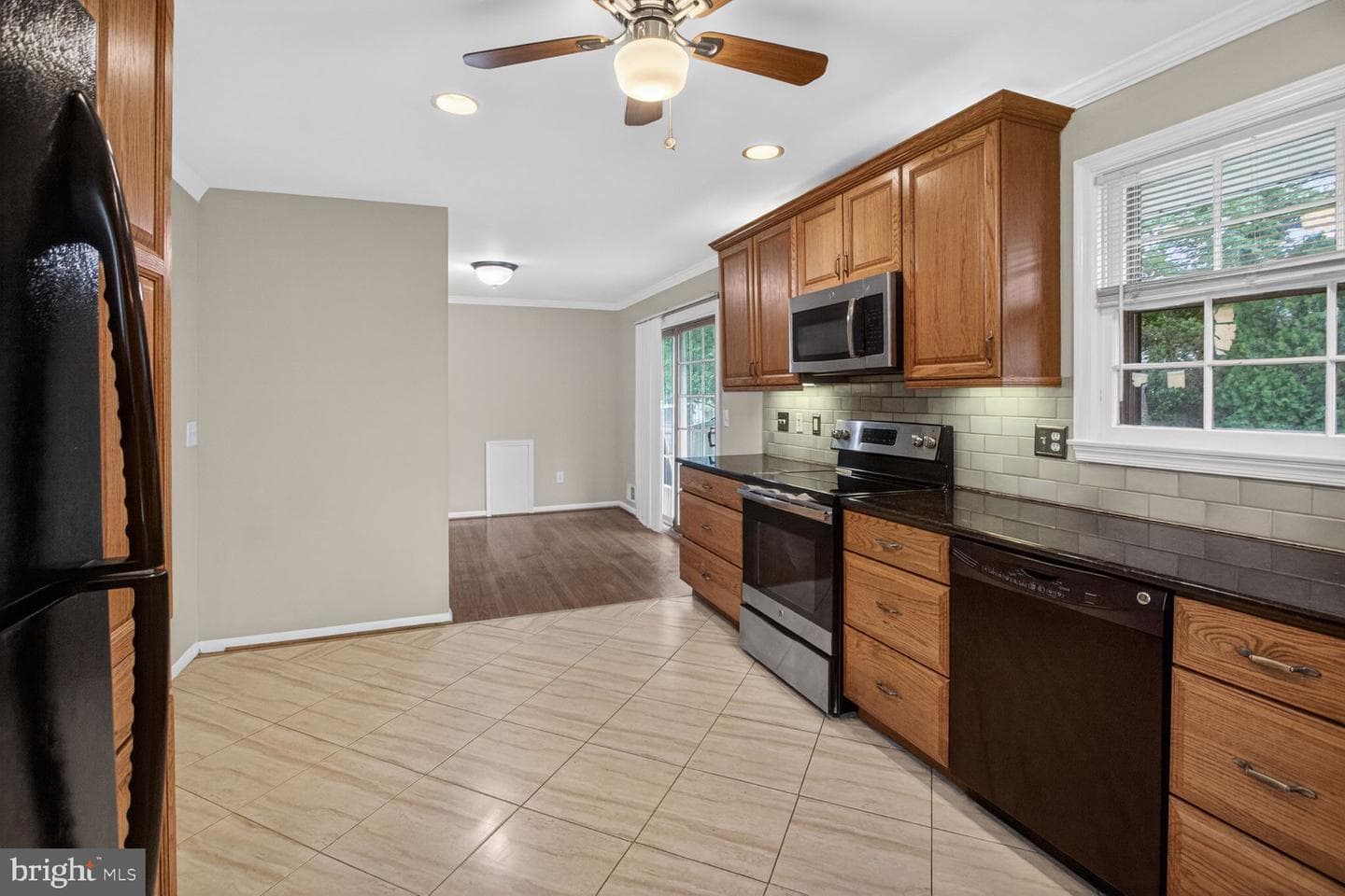 13008 Bellevue Street photo 10