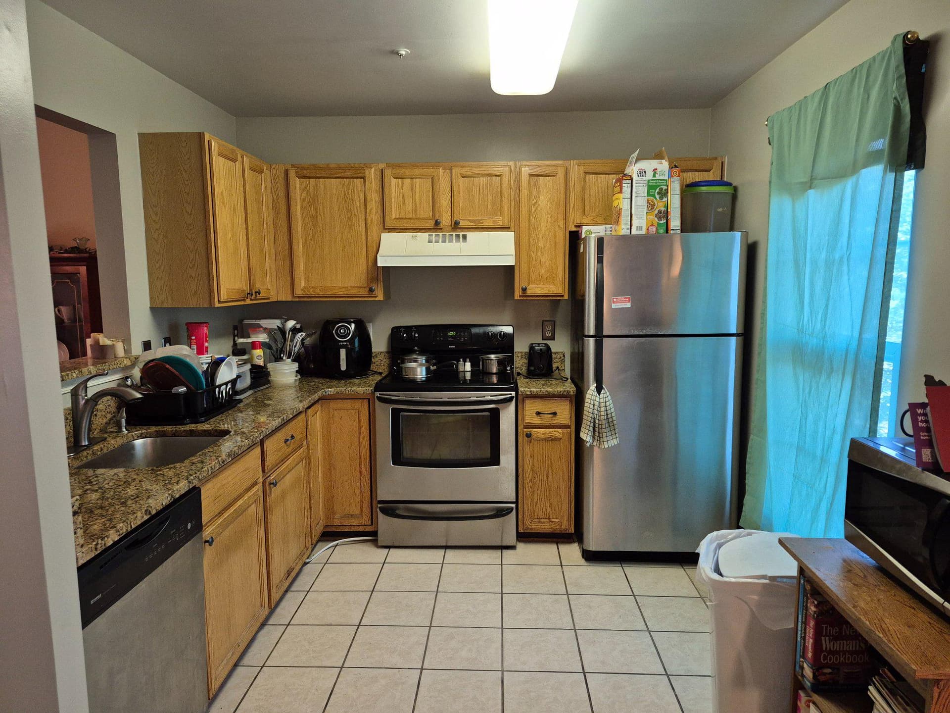 6127 Rose Bay Drive photo 2