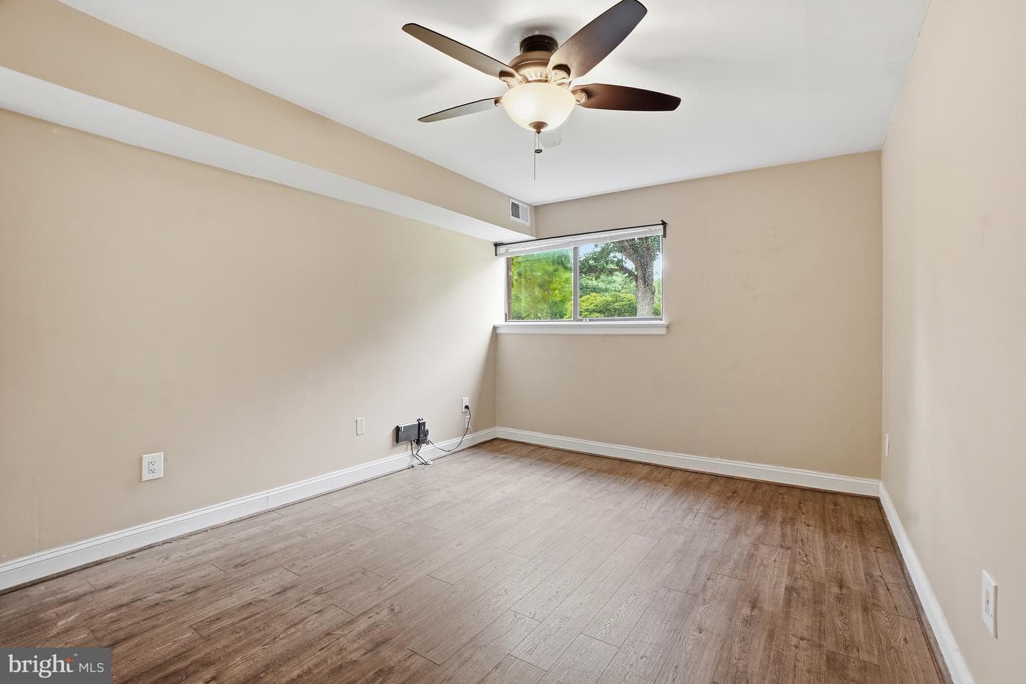 8487 Greenbelt Road photo 20