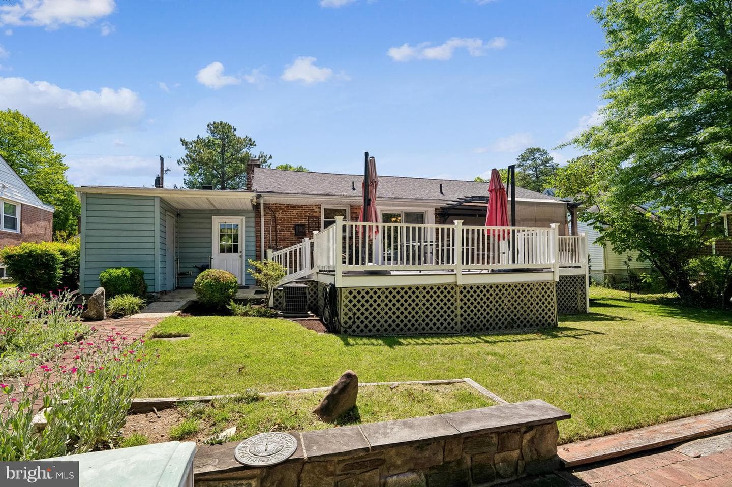 8410 Ravenswood Road photo 10