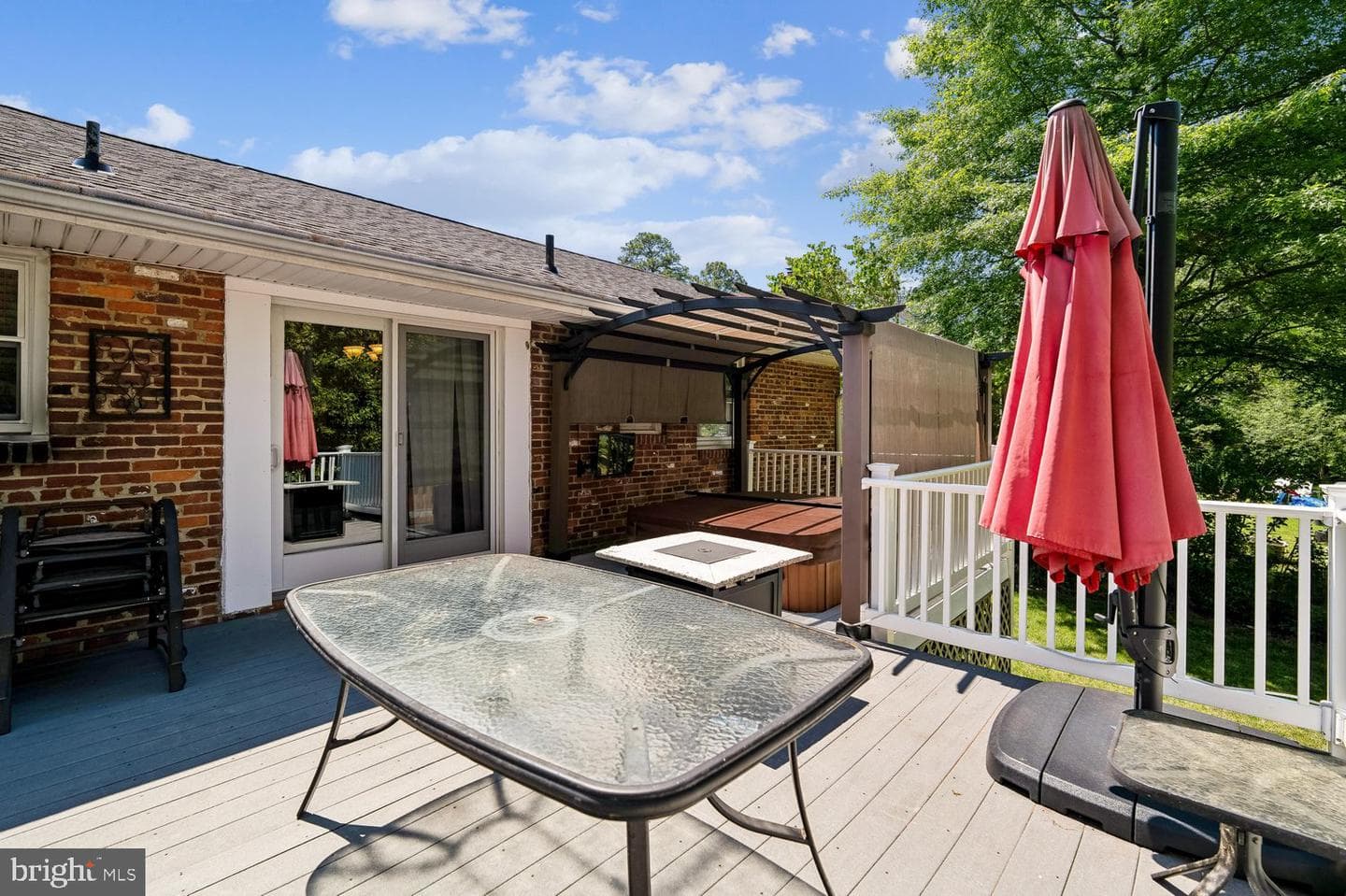 8410 Ravenswood Road photo 25