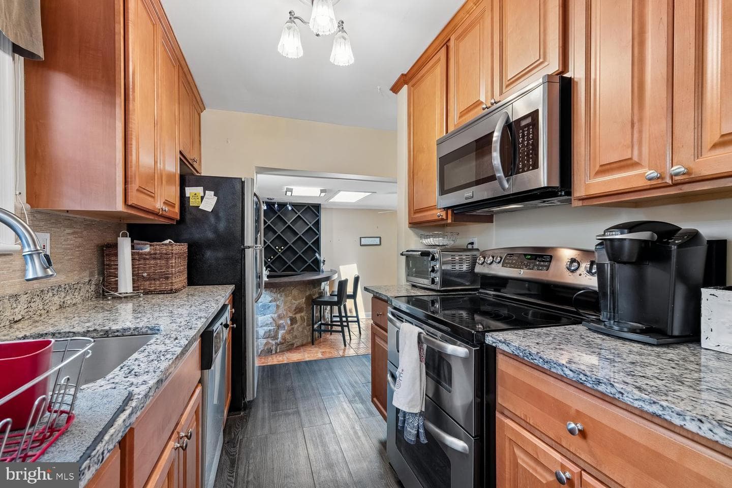 8410 Ravenswood Road photo 38
