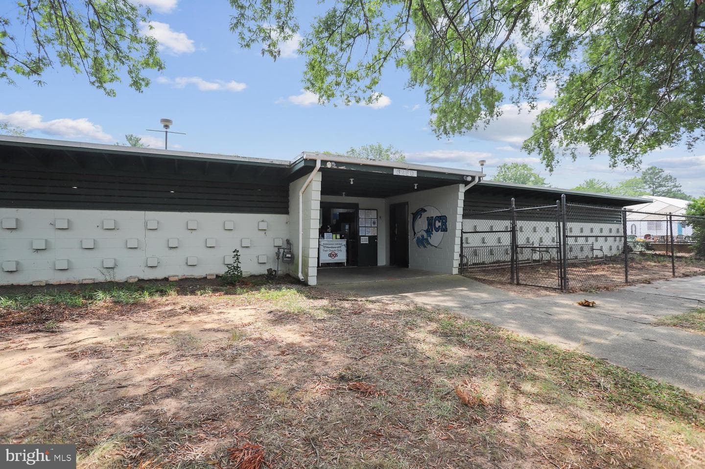 8410 Ravenswood Road photo 73