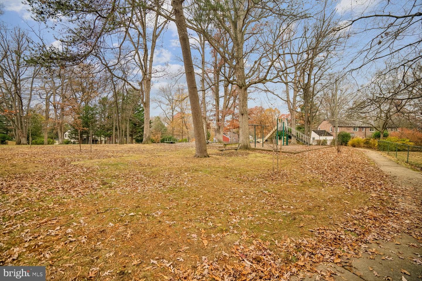 8410 Ravenswood Road photo 74