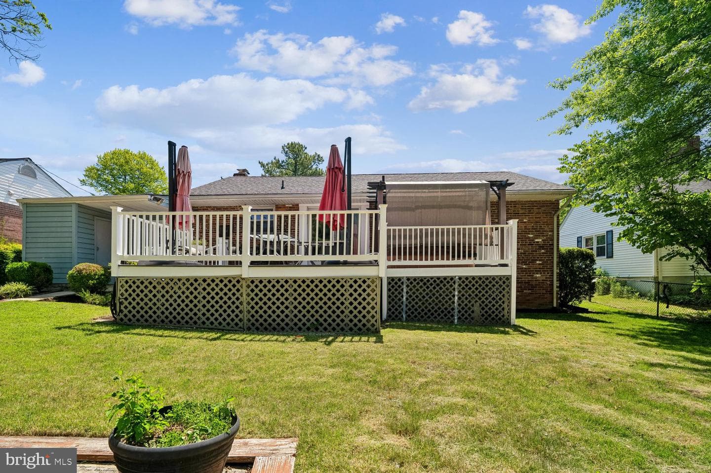 8410 Ravenswood Road photo 8