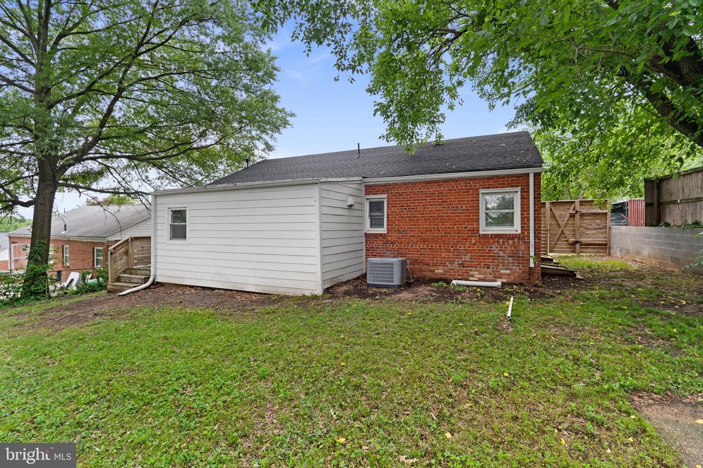 6923 Randolph St photo 43
