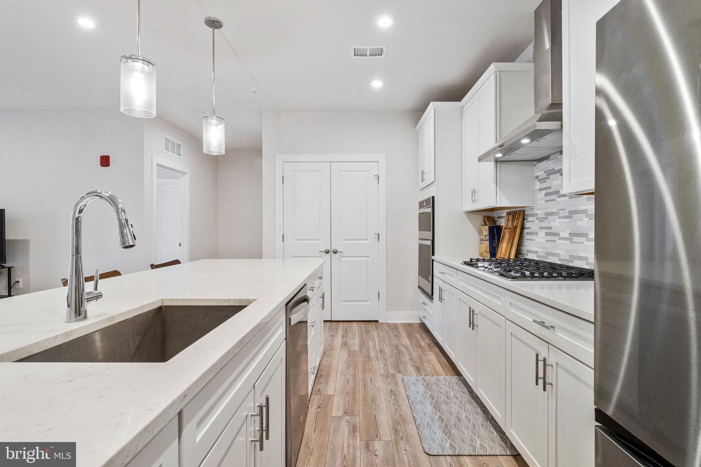 102 Saint Ives Place #308 photo 6