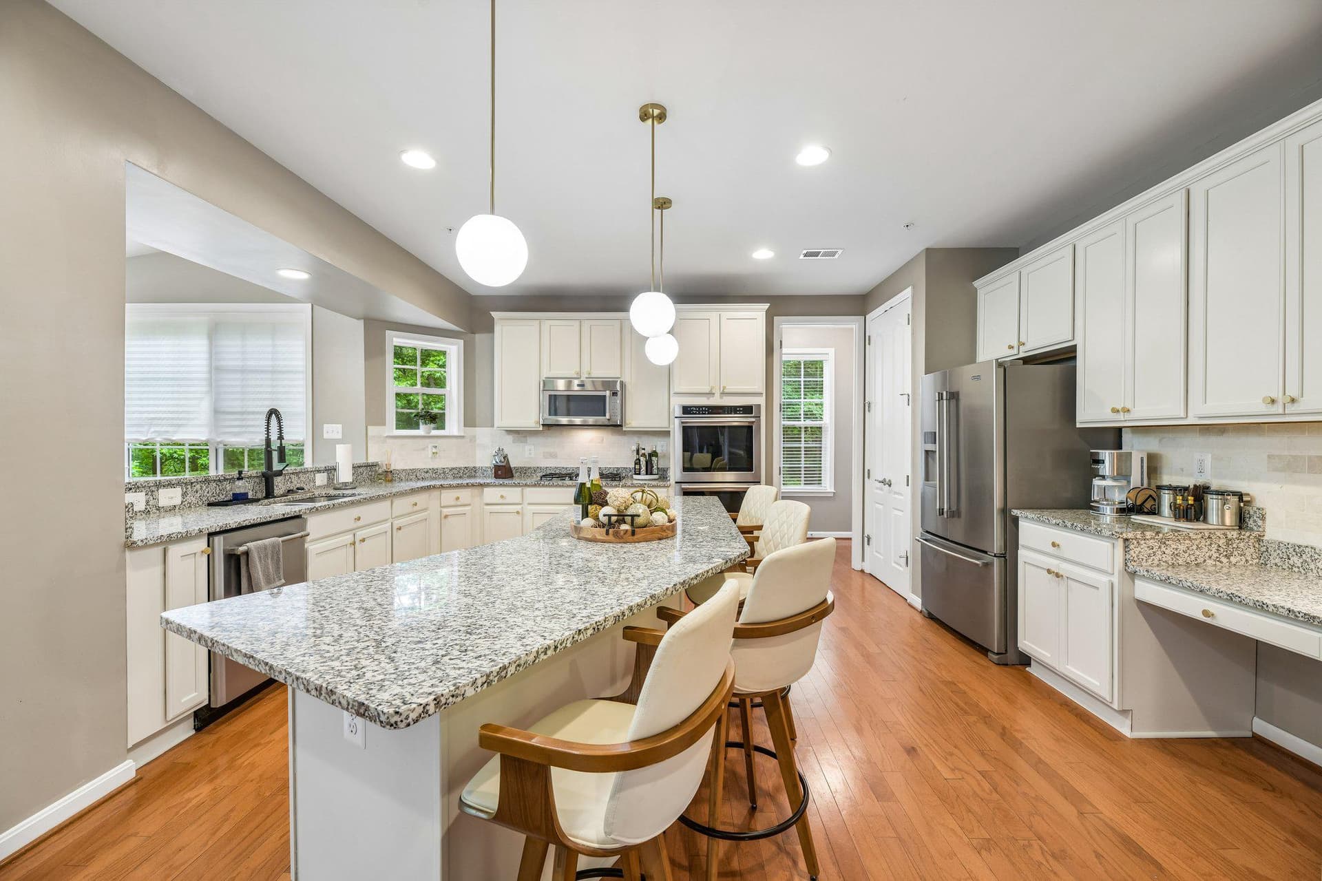 9005 Wild Acre Court photo 34