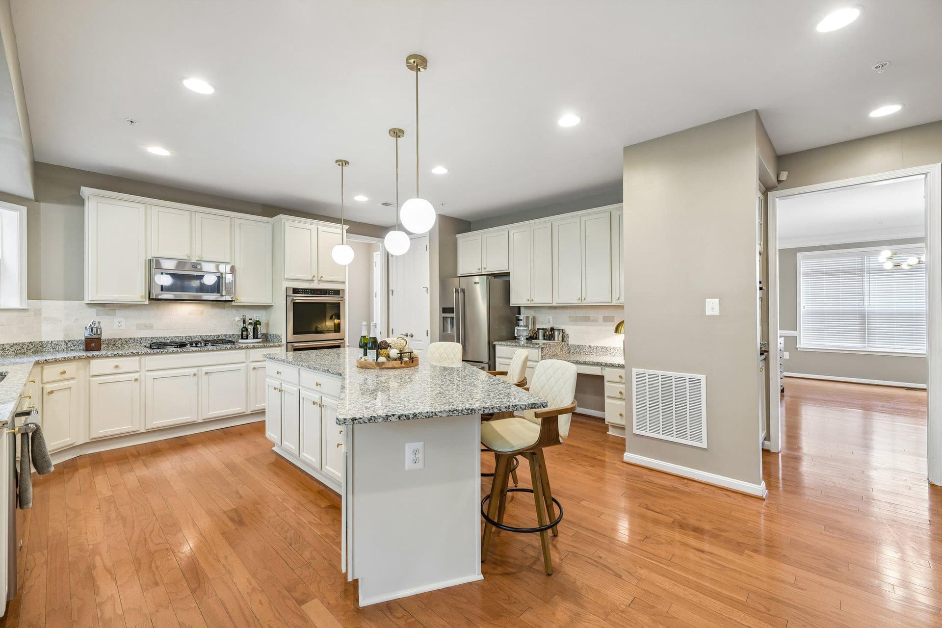 9005 Wild Acre Court photo 35